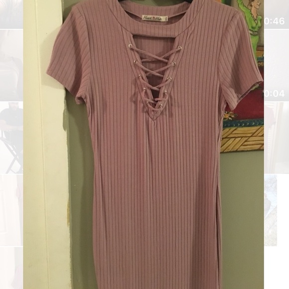 A simple fashionable dress.💕 - Picture 2 of 3